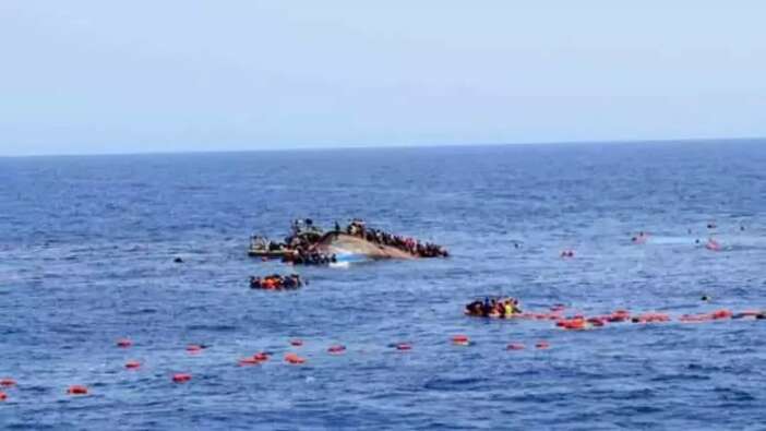 Nijerya'da facia: 150 Kişilik tekne battı, en az 37 kişi öldü...