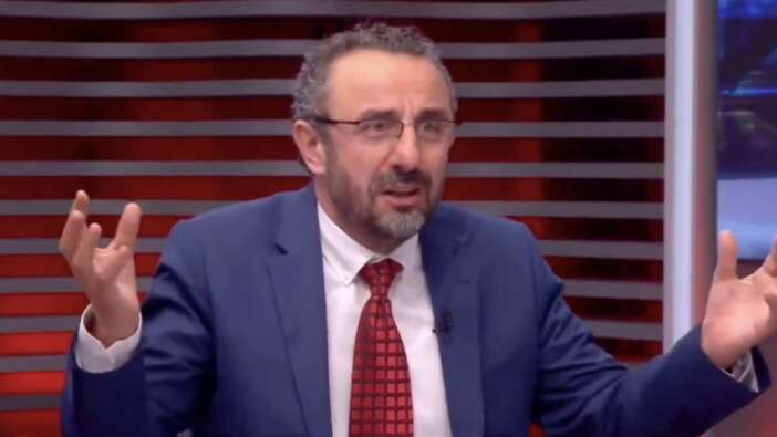 Kafayı yemiş bunlar… Erdoğan’a kin ve nefretten beslenen İbrahim Kahveci ne diyeceğini şaşırdı!