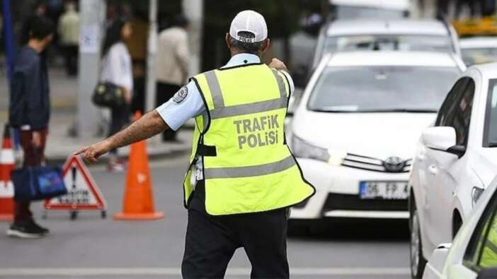 Trafikte çığır açacak karar! TBMM'de kabul edildi! Kurallar sertleşiyor! İşte yeni düzenlemeler...