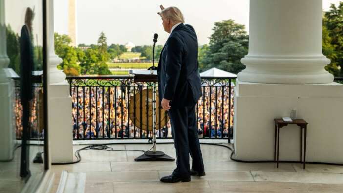 Trump'ın "Amerikalıları koruma" sözü: 12 ülkenin vatandaşları ABD'ye giremeyecek