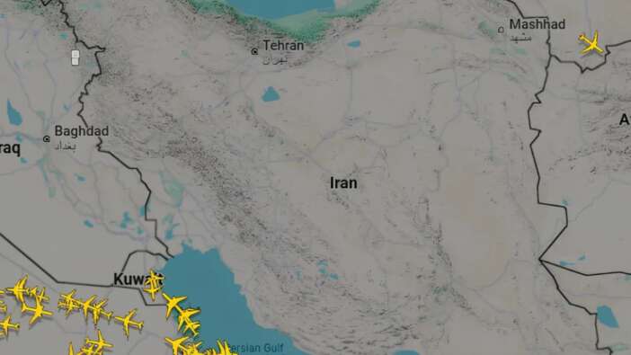 İsrail'in saldırısı sonrası Ortadoğu semaları boşaldı: İran, Irak ve Suriye hava sahaları kapatıldı, uçaklar yön değiştirdi!