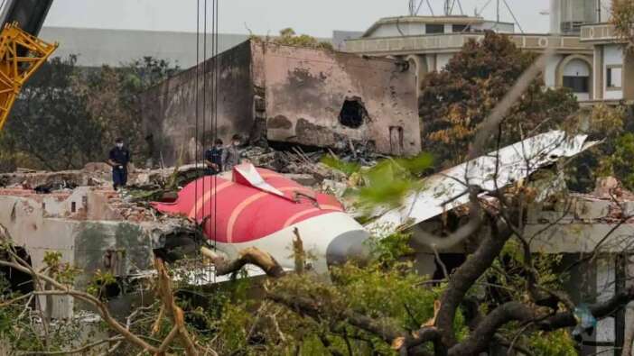 Hindistan'da bir hava kaza daha! Helikopter düştü, sağ kurtulan yok