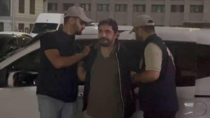 FETÖ elebaşının kuzeni Kemalettin Gülen kıskıvrak yakalandı! Sahte hesaplarla devlet büyüklerine hakaret ediyormuş