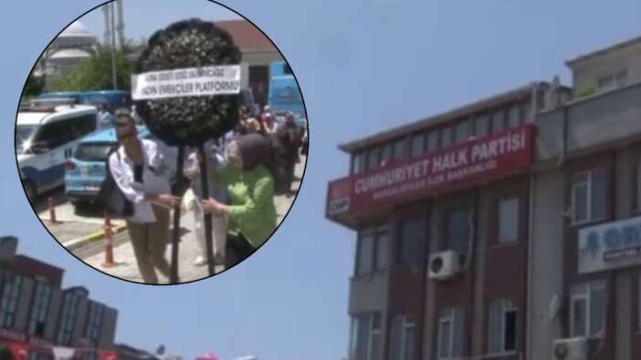 Bahçelievler Belediyesi'nde kadın memuru usulsüzlük yapmaya zorlayan CHP'li meclis üyesine siyah çelenkli protesto