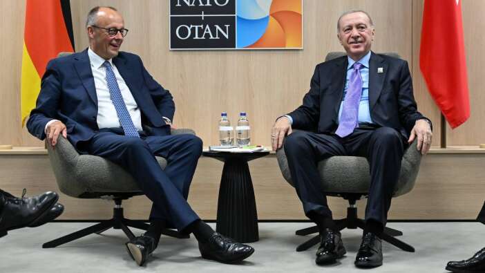 Almanya Başbakanı Merz, Cumhurbaşkanı Erdoğan'dan nüfuzunu kullanarak Putin'i masaya getirmesini rica etti