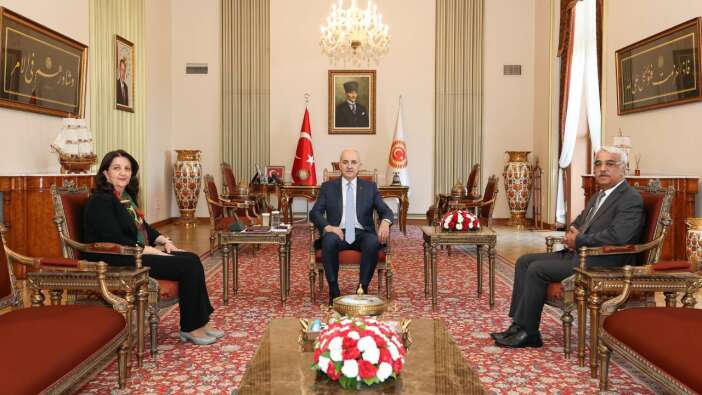 DEM Parti'den Numan Kurtulmuş'a ziyaret: "Selahattin Demirtaş'ın bir an önce serbest kalması gerekiyor"