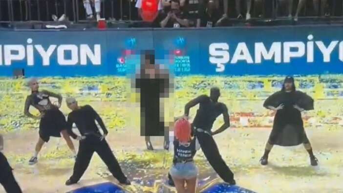 Skandal şampiyonluk kutlamasına tepki! "Fenerbahçe LBGT terörüne malzeme yapılamaz"