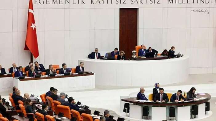 Meclis tatile girmeyecek Karar Resmi Gazete’de!