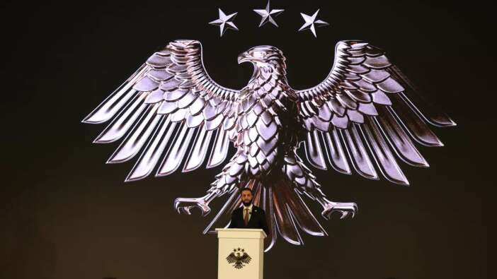 Suriye'de devrim niteliğinde karar! Devlet arması değişti