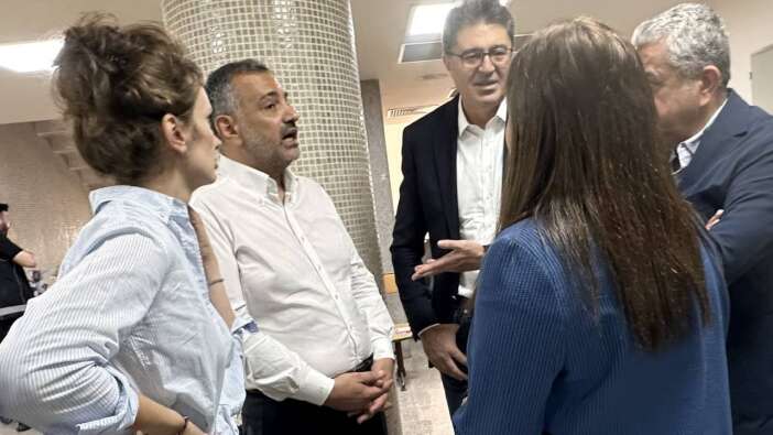 İzmir BŞB yolsuzluk operasyonu: CHP İzmir İl Başkanı Şenol Aslanoğlu ve 30 kişi tutuklandı
