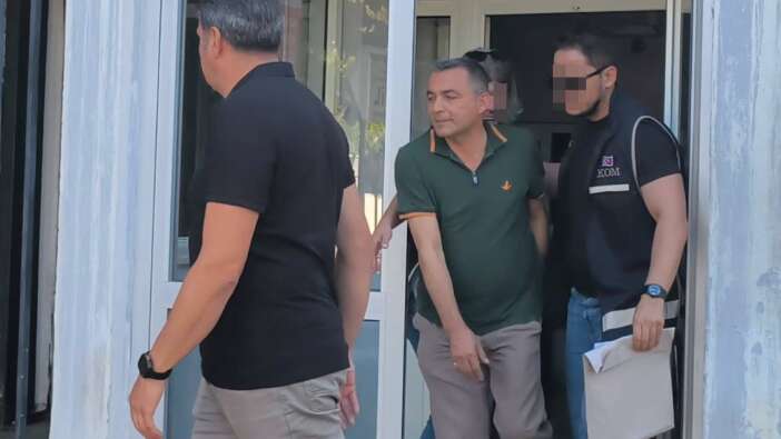 Manavgat Belediye Başkanı Niyazi Nefi Kara ve Yardımcısı Mehmet Engin Tüter ‘Rüşvet' soruşturmasından tutuklandı