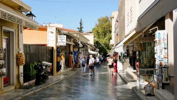 O ülkede öğle saatlerinde çalışmak artık yasaklandı!