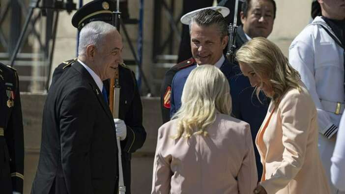 Netanyahu Pentagon’da! İlk kareler geldi işte dikkat çeken görüşme!