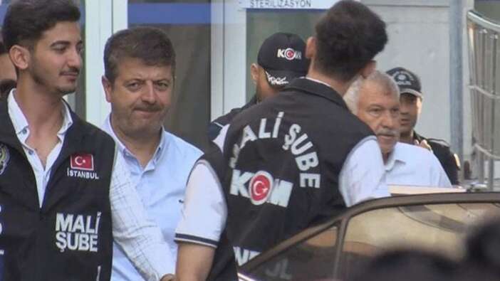 Adana Büyükşehir Belediye Başkanı Zeydan Karalar ve Adıyaman Belediye Başkanı Abdurrahman Tutdere adliyeye sevk edildi
