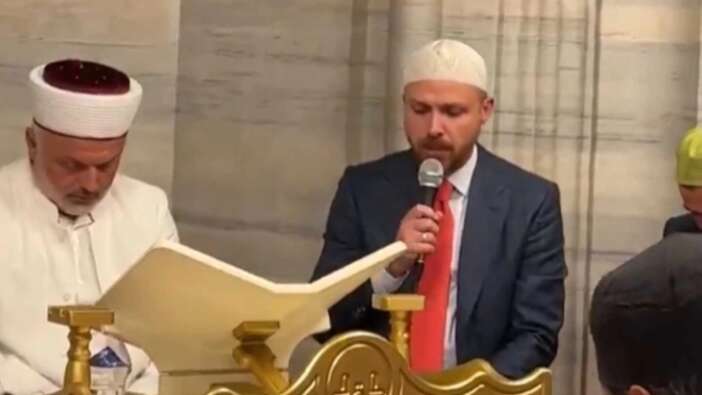 Bilal Erdoğan'dan 15 Temmuz şehitleri için Kur’an Kerim tilaveti