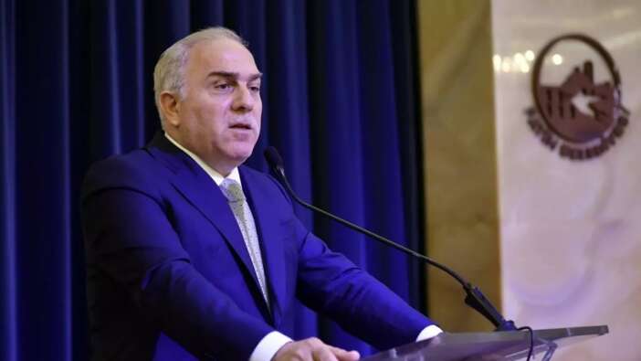 Fatih Belediye Başkanı Mehmet Ergün Turan'dan CHP'li meclis üyelerine yolsuzluk tepkisi! "5 yılda zenginleşmiş bu kişilerin neyini savunuyorsunuz?"
