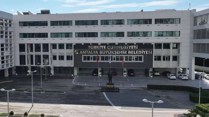 Antalya Büyükşehir Belediyesi'nde üst düzey 3 isim gözaltına alındı! Yeni operasyon dalgası...