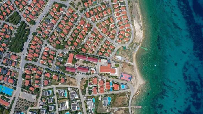 Çeşme'de su kesinti süresi 7 saatten 10 saate çıkarıldı