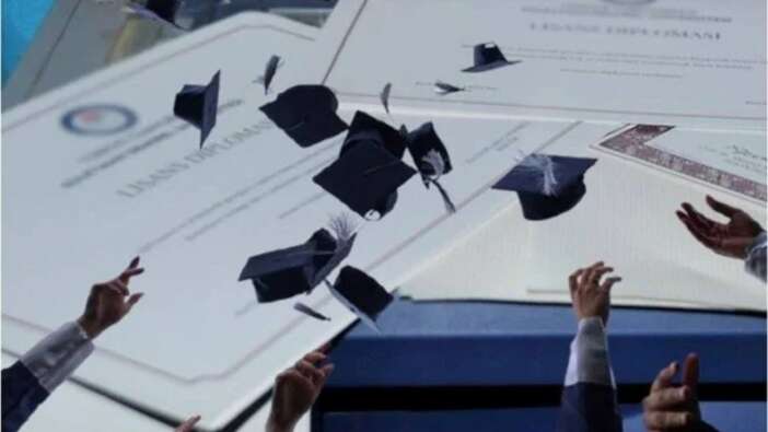 AK Parti'den akademik sahtecilik ve etik ihlallere karşı yeni kanun teklifi! Sahte diploma ve para karşılığı tez yazanlara ağır yaptırımlar geliyor