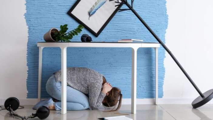 AFAD uyardı! Deprem öncesi ve anında hayatta kalmanın 7 kritik adımı