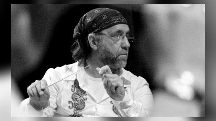 Hakan Şensoy Milano La Scala sahnesinde!