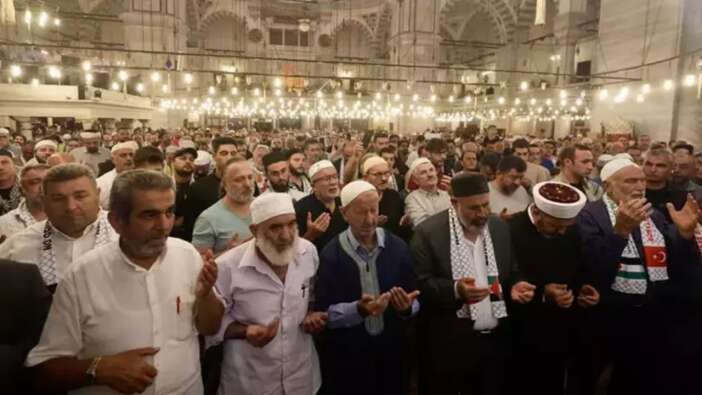 İstanbul’da Gazze için eller semaya kalktı