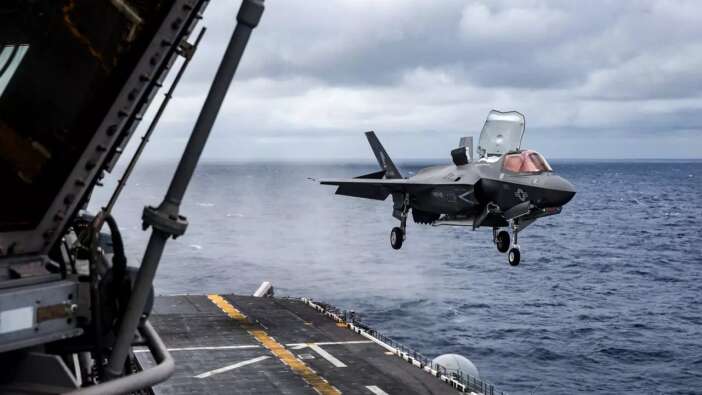 ABD'nin F-35 savaş uçakları yola çıktı! Bölgeye konuşlandırılacak!