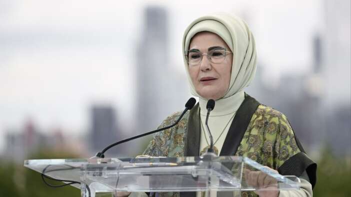 Emine Erdoğan: “Bilgiyle güçlenen her insan toplumu dönüştürür”