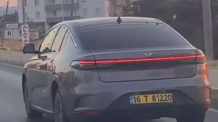 TOGG T10F yollarda parlıyor! Yerli sedan Ayvalık’ta görüntülendi