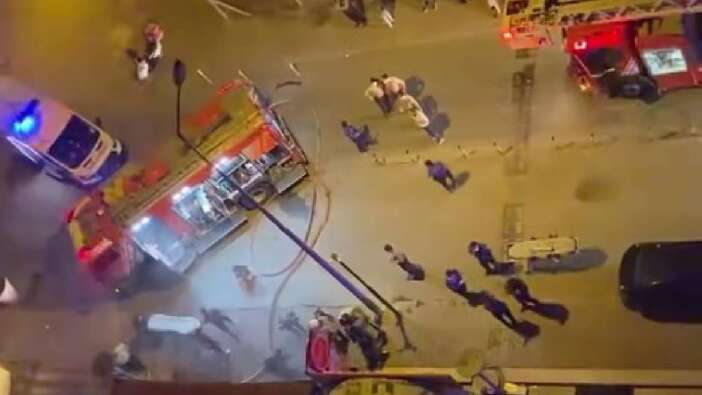 Başakşehir'de oto yıkama dükkanında yangın faciası: 1 ölü, 3 ağır yaralı