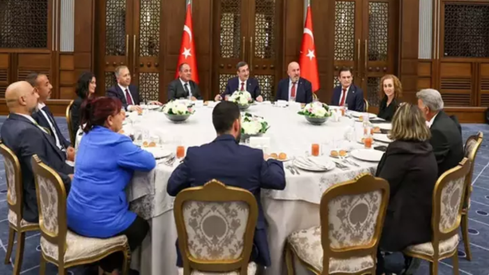 Cumhurbaşkanı Yardımcısı Yılmaz, KKTC Muhtarlarını kabul etti