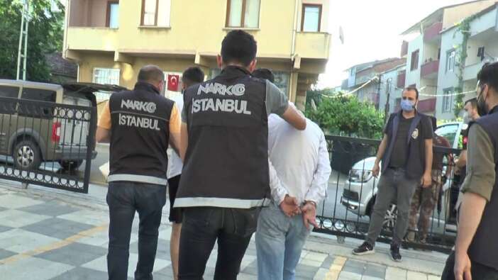442 Kg Metamfetamin bulundu! Narkotik polisi Sarıyer’de dev baskın yaptı: Kıskıvrak yakalandılar