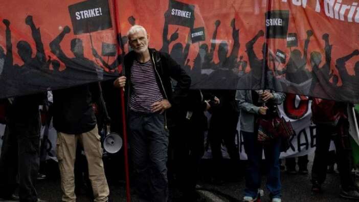 “Her şeyi engelleyelim” grevi! İtalyan liman işçileri İsrail’e silah sevkiyatını durdurdu