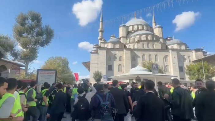 Gazze için tek yürek! Binlerce İstanbullu, Ayasofya Camii'den Eminönü Meydanı'na yürüdü