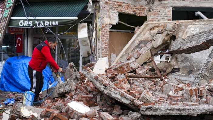 Balıkesir Sındırgı'da 4.6 büyüklüğünde bir deprem daha!