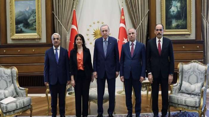Cumhurbaşkanı Erdoğan kritik görüşme için hazır! DEM heyeti Beştepe’de: Saat belli oldu