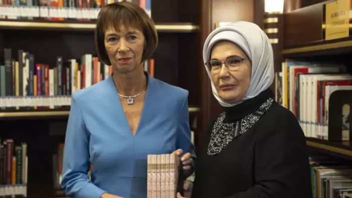 Emine Erdoğan’dan Charlotte Merz’e anlamlı jest!