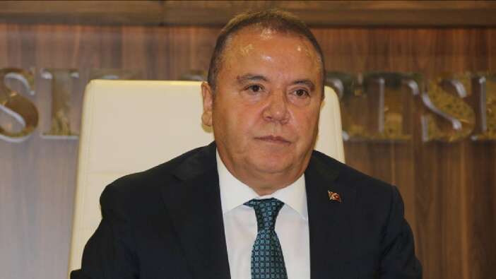 Yasak aşkına büyük jestler! CHP’li Muhittin Böcek’ten sevgilisine lüks hediyeler! Ev, Audi ve Rolex iddiası