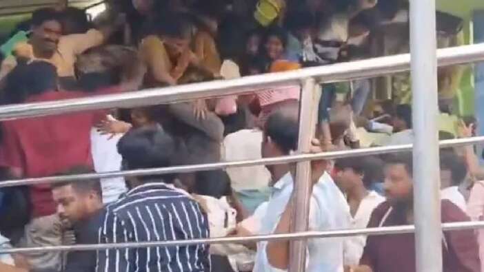 Hindistan’da tapınak faciası! Dini kutlama kana bulandı: 12 kişi izdihamda can verdi