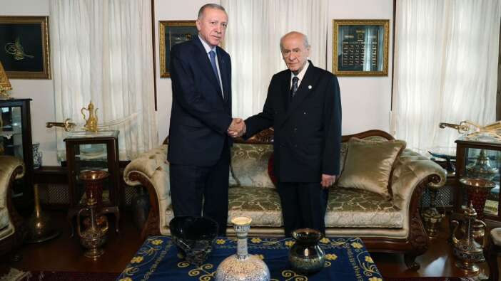 Cumhurbaşkanı Erdoğan, bugün saat 18'de Devlet Bahçeli ile görüşecek! Gündem: C-130 faciası ve Terörsüz Türkiye!