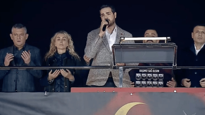 Özgür Özel Sultanbeyli'de mitinginde CHP'li ilçe başkanına şehitler için dua okuttu