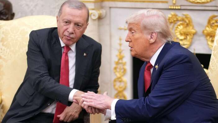 Konu Hindi’den Türkiye'ye uzandı! Donald Trump, Erdoğan’ı öve öve bitiremedi