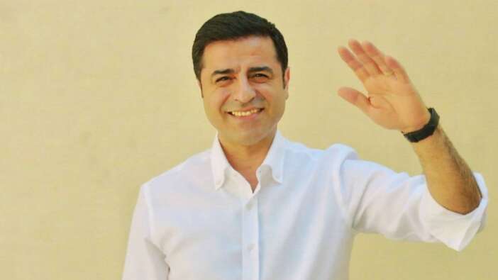 İmralı çağrıları sonrası MHP'li Feti Yıldız'dan bomba Selahattin Demirtaş paylaşımı: Hak ihlali tutuklamadan kaynaklanıyorsa çözüm tahliyedir