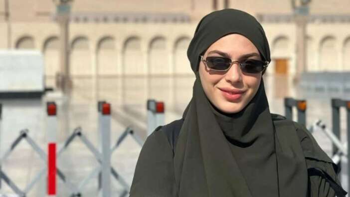 Tesettüre Giren Özge Yıldız kimdir ne iş yapıyor? Özge Yıldız evli mi?