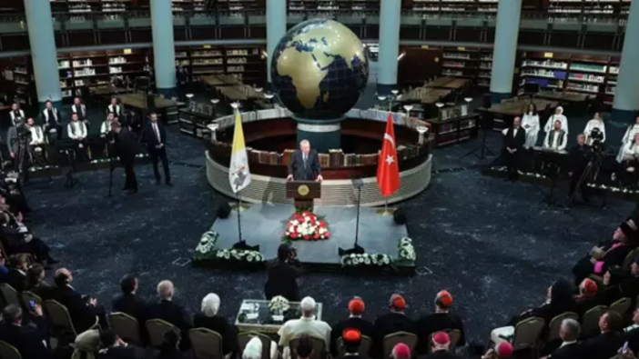 Papa 14. Leo’dan tarihi mesajlar! Erdoğan’la Cihannüma Salonu’nda dünyaya seslendi