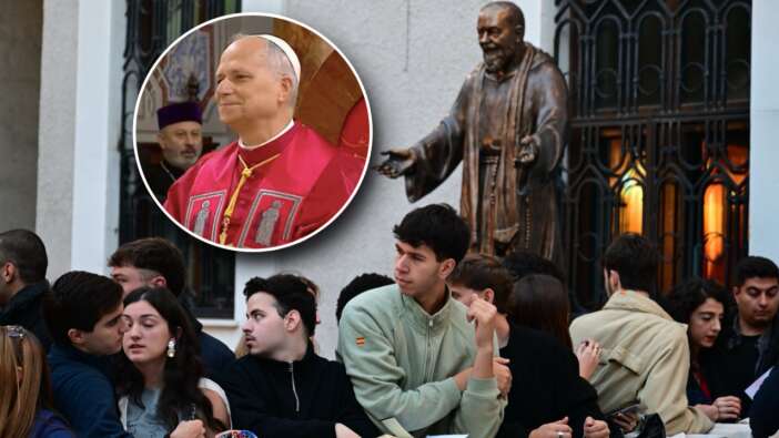 Papa 14. Leo İstanbul’da: Kutsal Ruh Katedrali'nde Hristiyan din adamlarıyla bir araya geldi! Saint Esprit buluşmasının ardından İznik’e geçecek