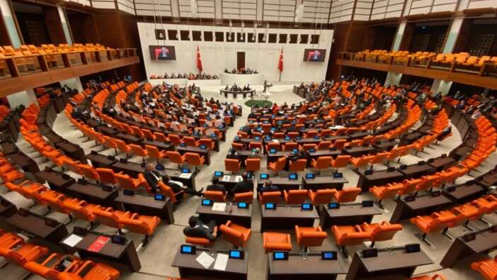 11. yargı paketi komisyonda onaylandı: Çocukları suça sürükleyenlere ağır yaptırım! Cezalar artıyor, tahliyelere sıkı fren geliyor...