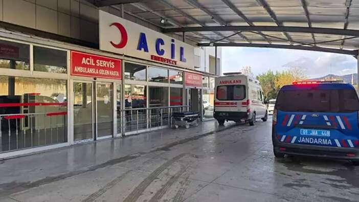 Adana'da korkunç olay! Kız kardeşiyle tartışan babasını bıçakladı