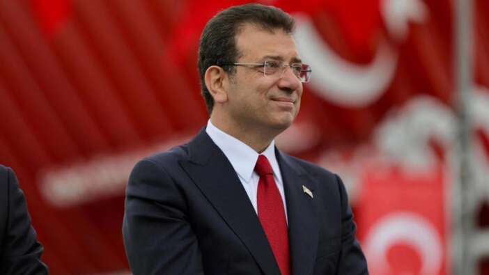 Sokak, İmamoğlu'na güvenmiyor! İmamoğlu’na en ağır darbe ankette geldi: Halkın yarısından fazlası “İmamoğlu yolsuzluk yaptı” görüşünde!