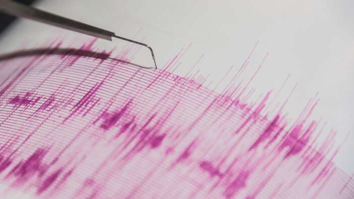 Japonya'da 6.7 büyüklüğünde deprem